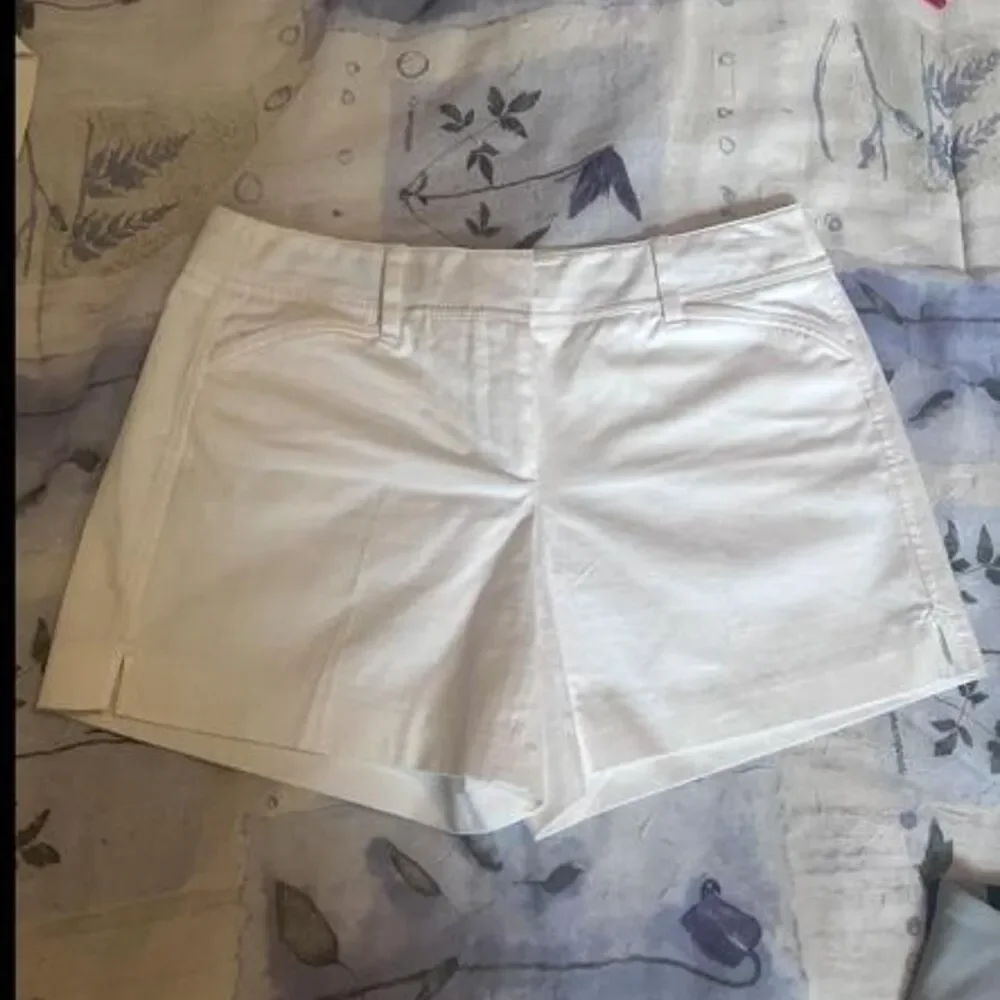 White-house-black-market Women's White and Cream Shorts